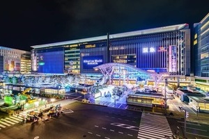 2017「光の街・博多」inJR博多駅前広場のサムネイル